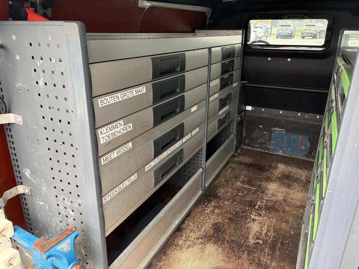 1.6 BlueHDI 95 L1H1*HAAK*A/C*CRUISE*OMVORMER*PDC*