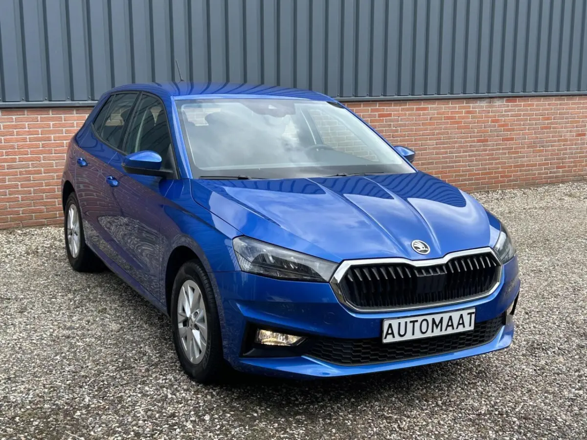 1.0 TSI Business Edition Navigatie/ ACC /Pdc/Camera / LED / Keyless /DAB+