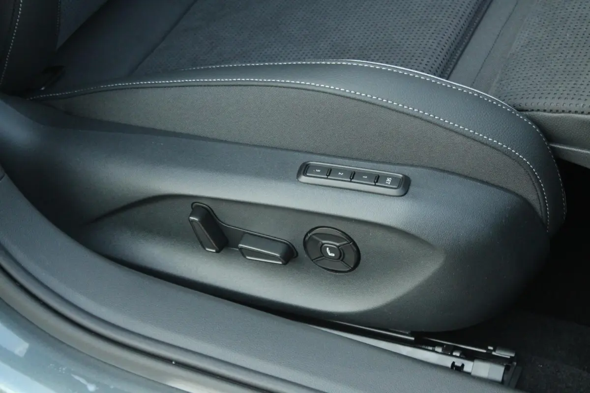 1.5 TSI PHEV 204pk Sportline Business | Simply Clever Familie Pakket | Travel Assist Plus