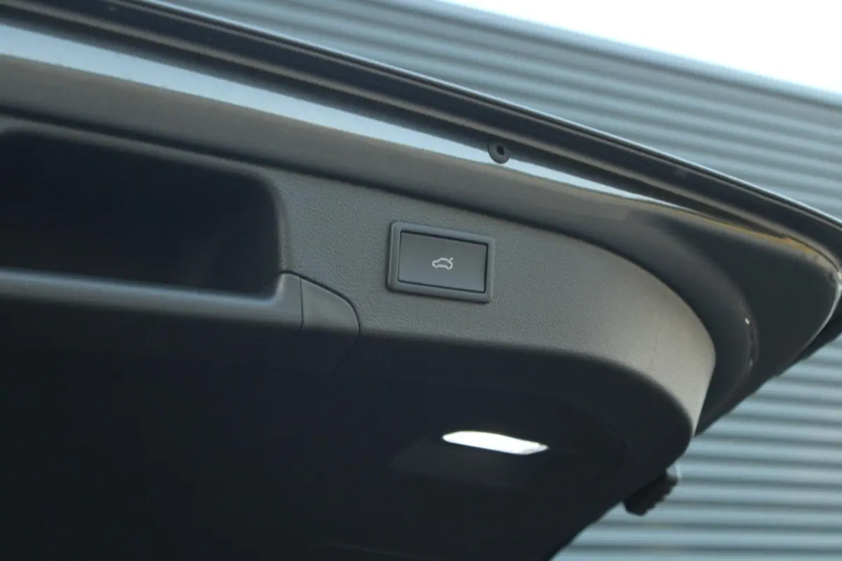 1.5 TSI PHEV 204pk Sportline Business | Simply Clever Familie Pakket | Travel Assist Plus