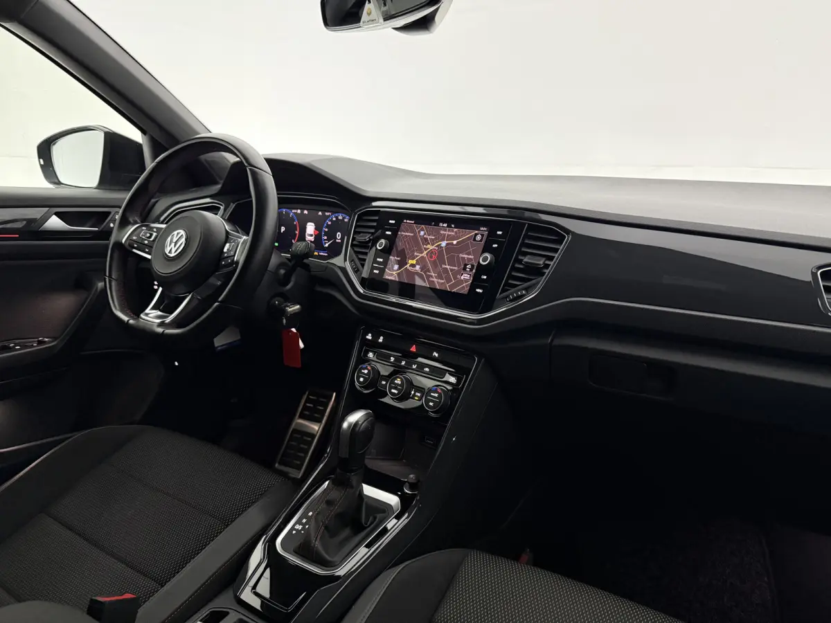 1.5 TSI DSG Sport | Camera | Virtual | Sfeer | Carplay | Trekhaak | Cruise | Navi | NAP