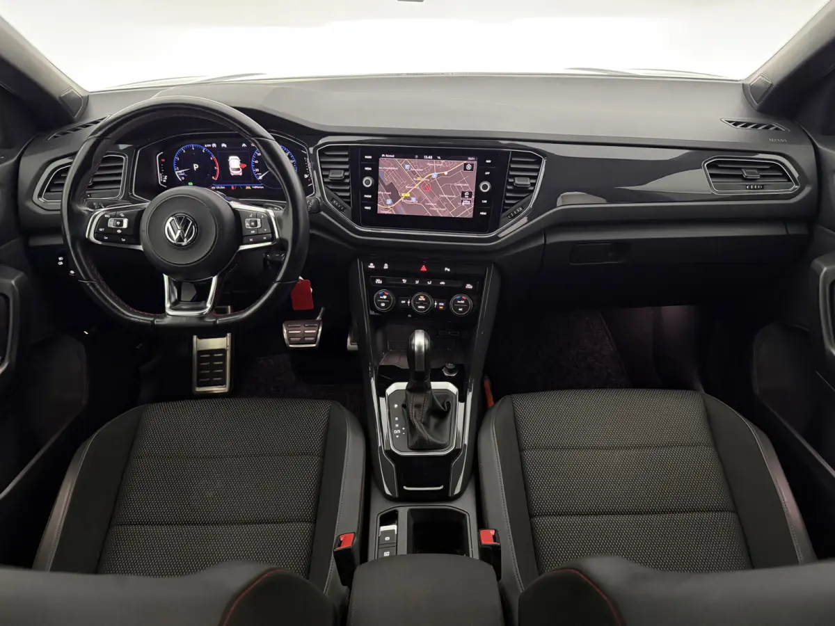 1.5 TSI DSG Sport | Camera | Virtual | Sfeer | Carplay | Trekhaak | Cruise | Navi | NAP