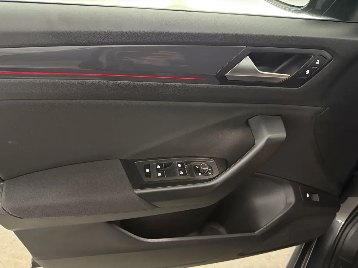 1.5 TSI DSG Sport | Camera | Virtual | Sfeer | Carplay | Trekhaak | Cruise | Navi | NAP