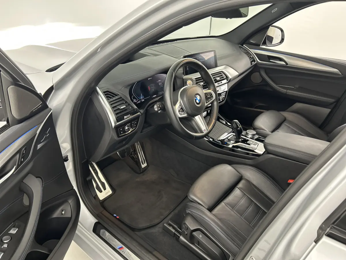 xDrive30e M-Sport/Panodak/H&K/Head up/Leder/20inch LMV/360cam