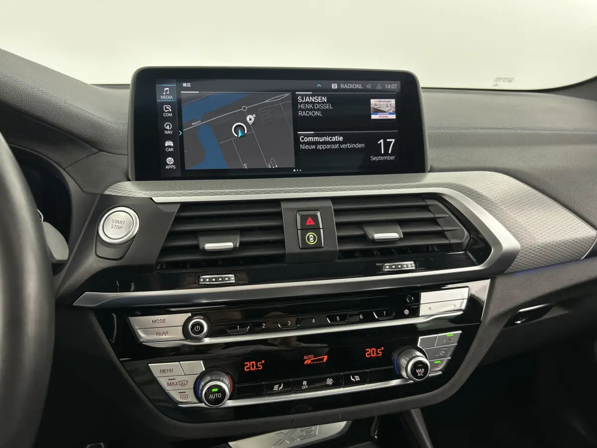 xDrive30e M-Sport/Panodak/H&K/Head up/Leder/20inch LMV/360cam