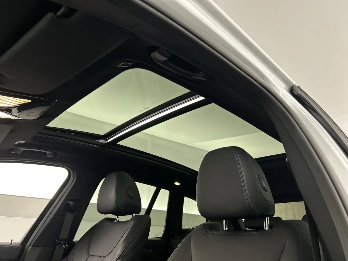 xDrive30e M-Sport/Panodak/H&K/Head up/Leder/20inch LMV/360cam