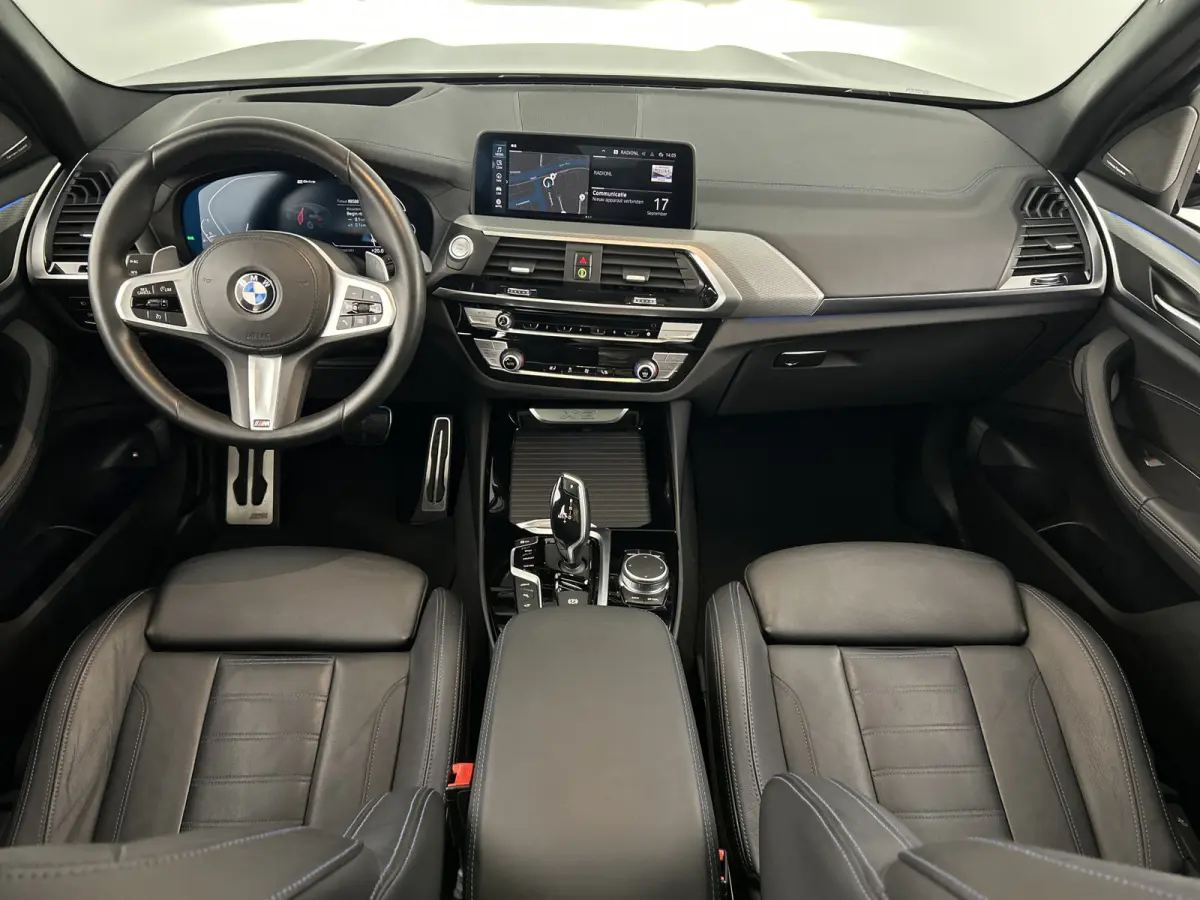 xDrive30e M-Sport/Panodak/H&K/Head up/Leder/20inch LMV/360cam