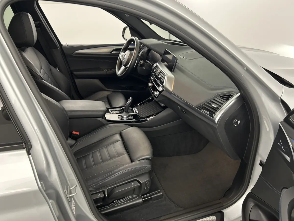 xDrive30e M-Sport/Panodak/H&K/Head up/Leder/20inch LMV/360cam
