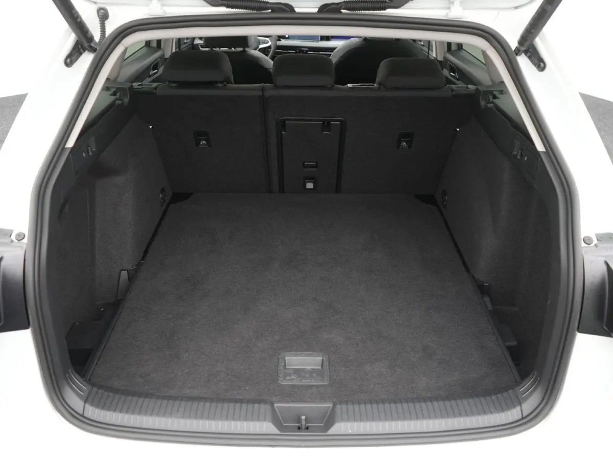 1.5 eTSI Business AUTOMAAT | PANORAMADAK | SPORTSTOELEN | ADAPTIEVE CRUISE | STOEL & STUURVERWARMING | MEMORY | ELEKTRISCHE STOEL | NAVIGATIE | APPLE CARPLAY | PDC | 12 MAANDEN BOVAG GARANTI