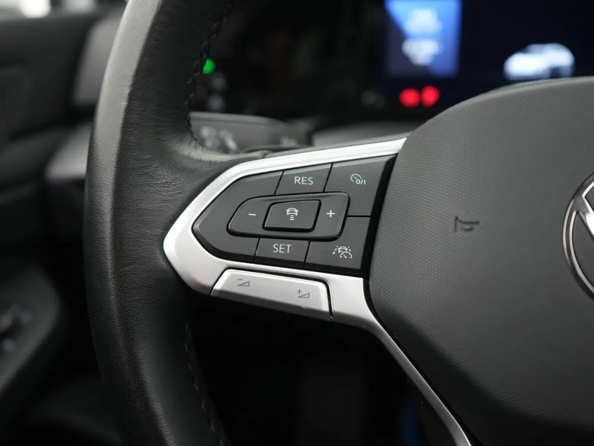 1.5 eTSI Business AUTOMAAT | PANORAMADAK | SPORTSTOELEN | ADAPTIEVE CRUISE | STOEL & STUURVERWARMING | MEMORY | ELEKTRISCHE STOEL | NAVIGATIE | APPLE CARPLAY | PDC | 12 MAANDEN BOVAG GARANTI