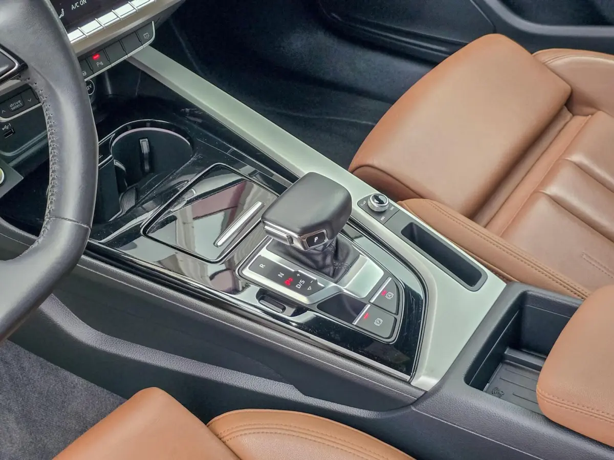 40 TFSI|CARPLAY|CRUISE|CAMERA|SFEER|STOELV