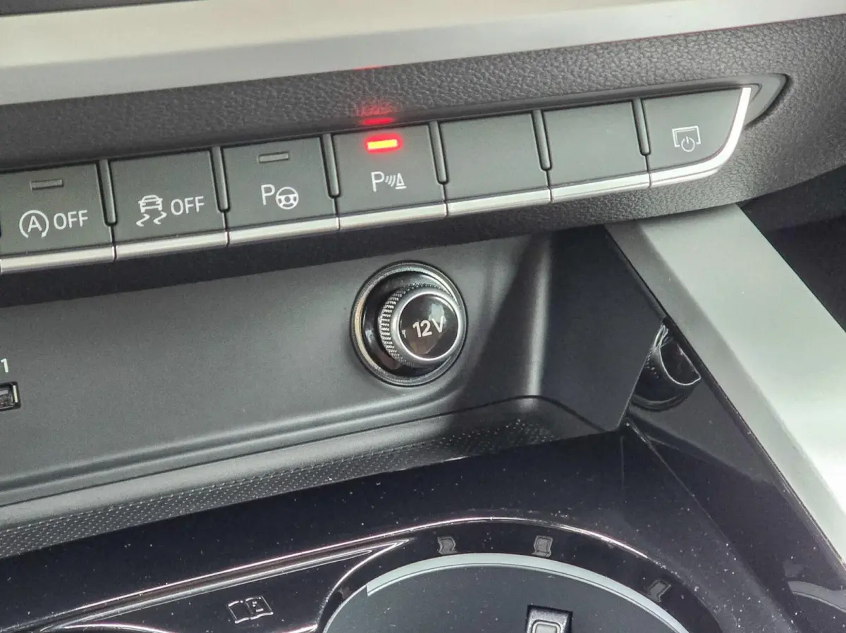 40 TFSI|CARPLAY|CRUISE|CAMERA|SFEER|STOELV