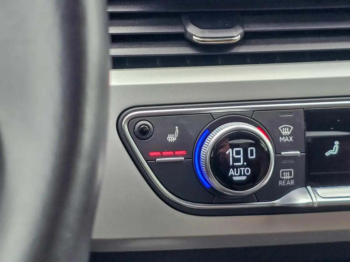 40 TFSI|CARPLAY|CRUISE|CAMERA|SFEER|STOELV