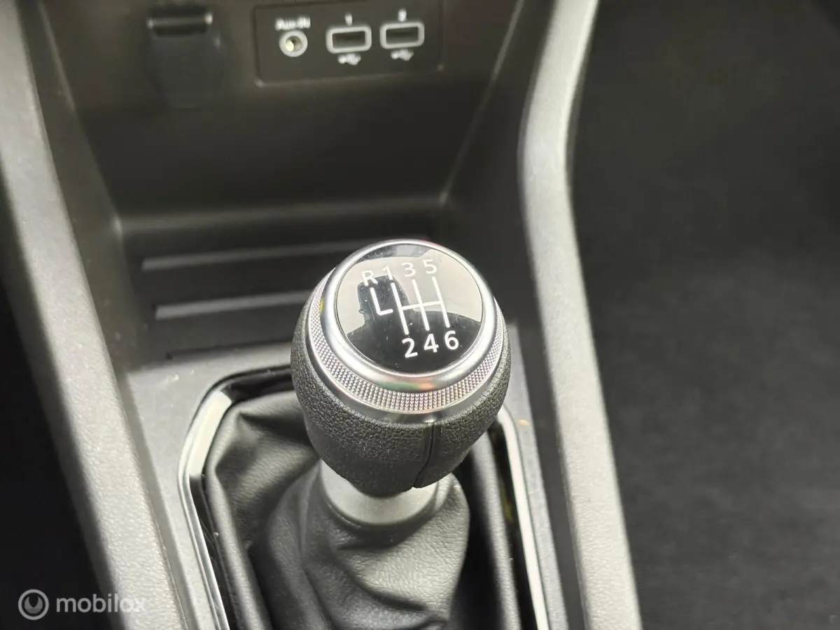 1.0 TCe Zen|STOELVERW|TREKH|LED|CARPLAY|DAB+