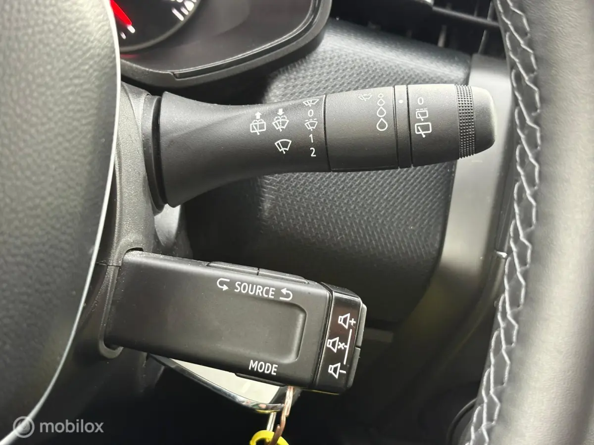1.0 TCe Zen|STOELVERW|TREKH|LED|CARPLAY|DAB+