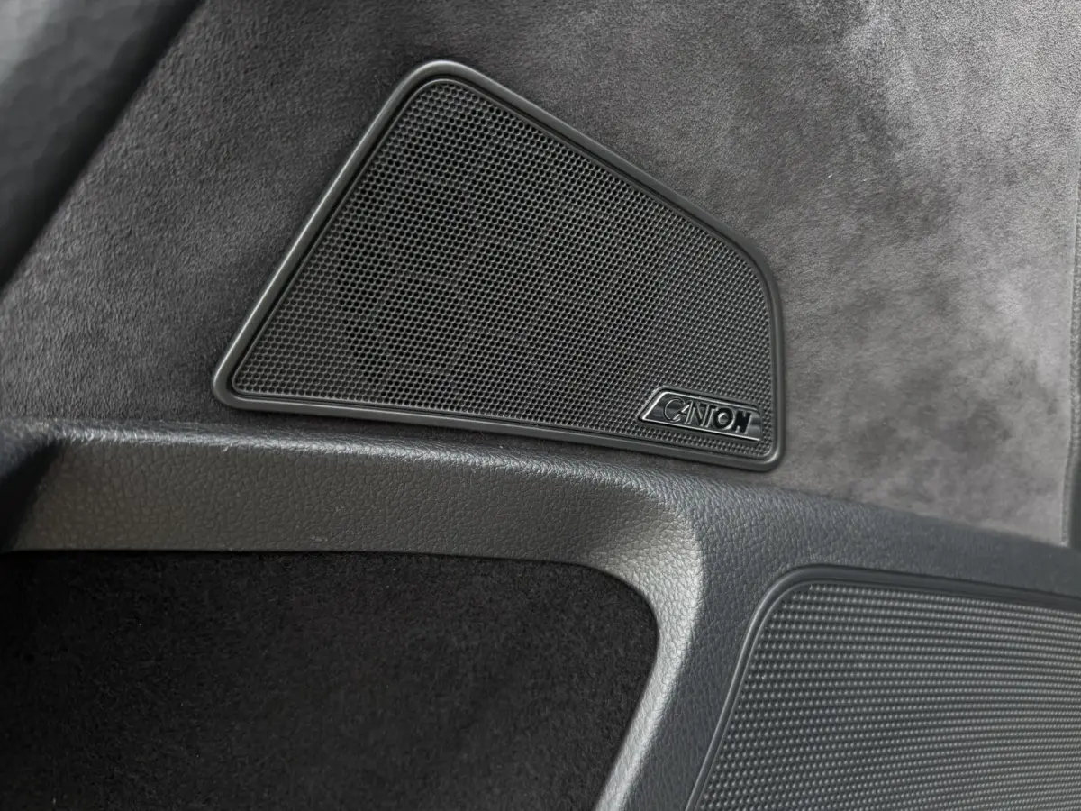 1.4 TSI iV Sportline Business | Elek. Trekhaak | Memory | Sfeerverlichting | Carplay | Navi |