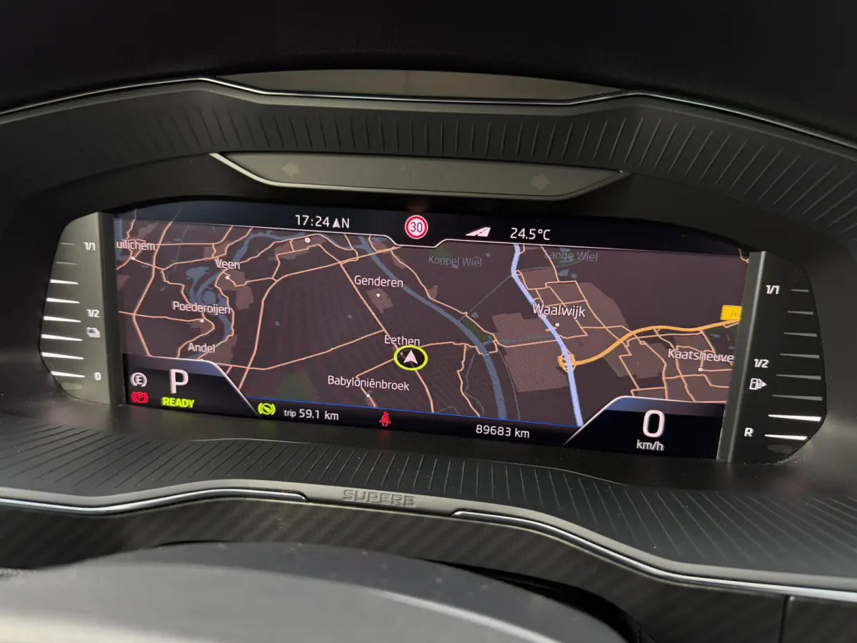 1.4 TSI iV Sportline Business | Elek. Trekhaak | Memory | Sfeerverlichting | Carplay | Navi |