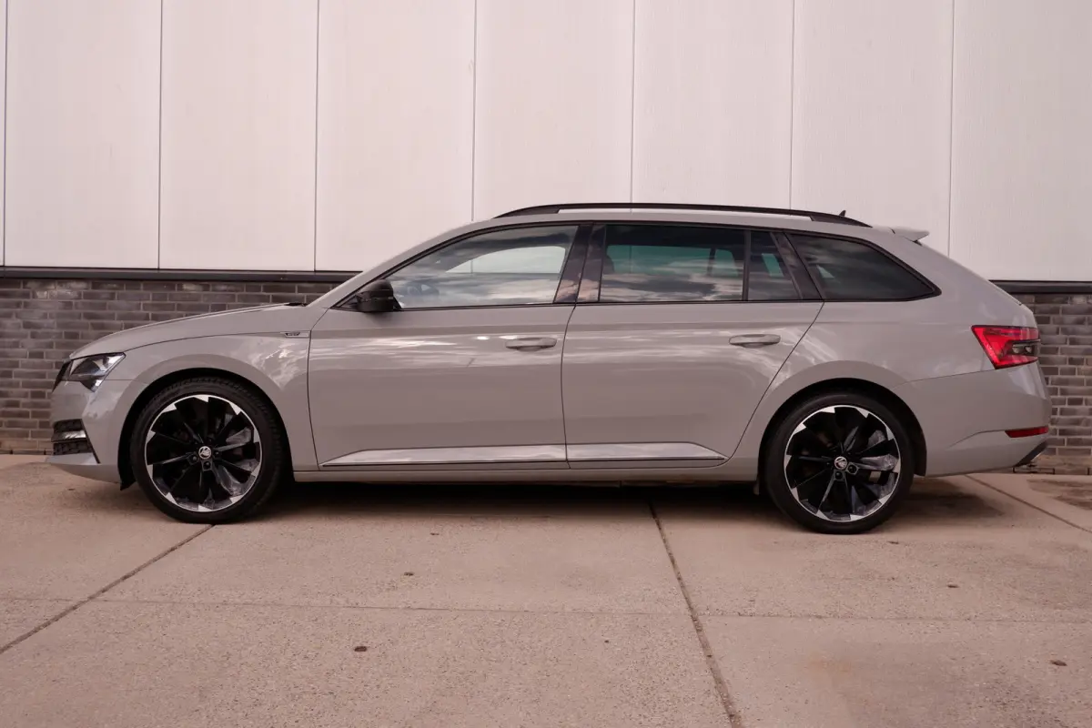 1.4 TSI iV Sportline Business | Elek. Trekhaak | Memory | Sfeerverlichting | Carplay | Navi |