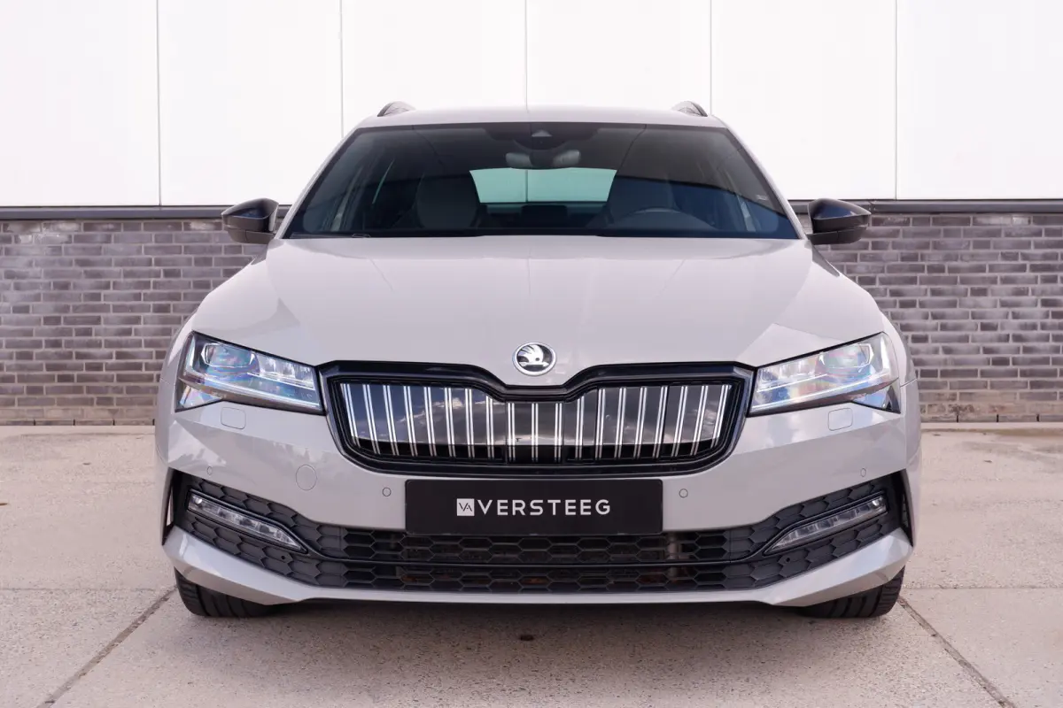 1.4 TSI iV Sportline Business | Elek. Trekhaak | Memory | Sfeerverlichting | Carplay | Navi |