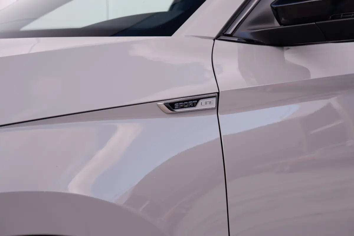 1.4 TSI iV Sportline Business | Elek. Trekhaak | Memory | Sfeerverlichting | Carplay | Navi |