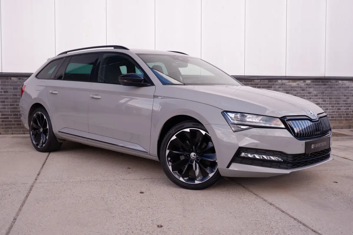 1.4 TSI iV Sportline Business | Elek. Trekhaak | Memory | Sfeerverlichting | Carplay | Navi |