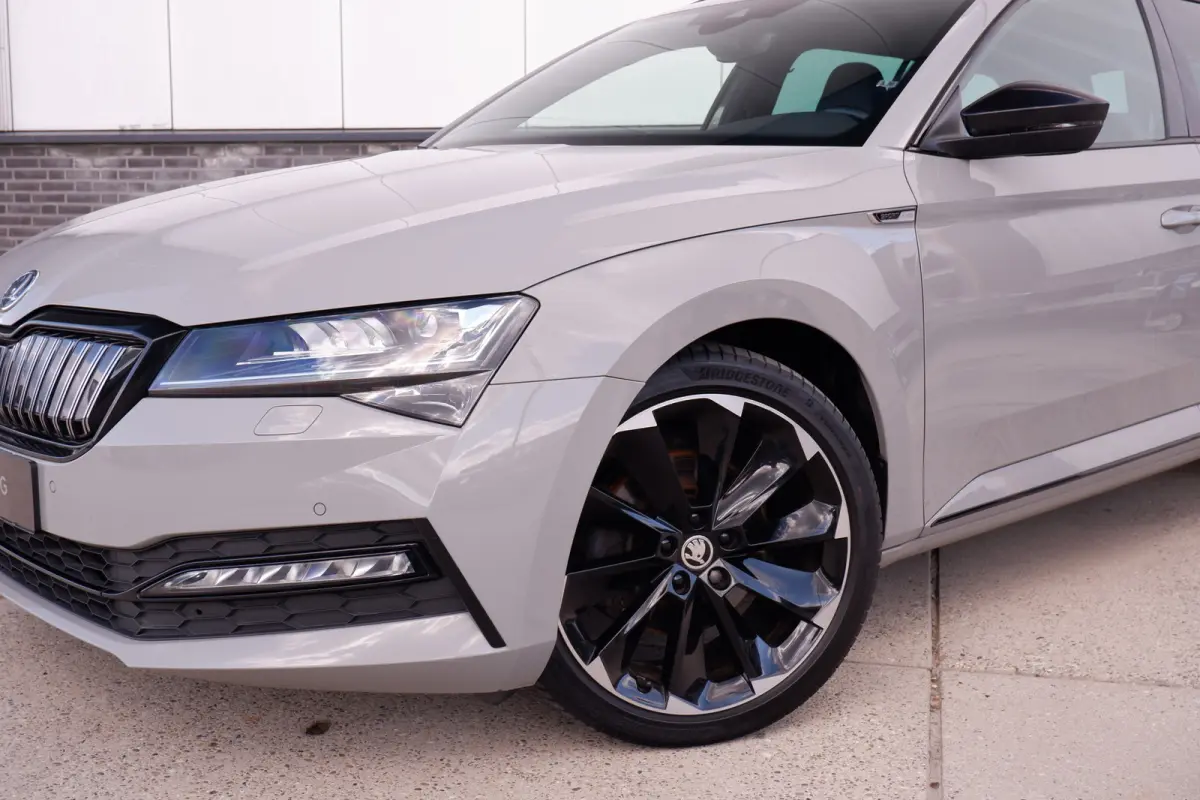 1.4 TSI iV Sportline Business | Elek. Trekhaak | Memory | Sfeerverlichting | Carplay | Navi |