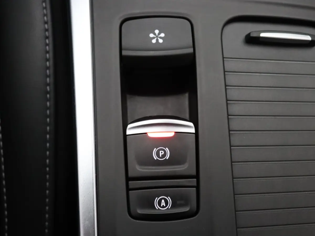 Estate 160pk Plug-In Hybrid Intens Apple Carplay/Android Auto | Climate