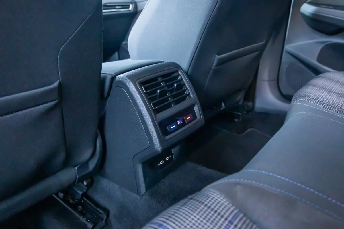 1.4 eHybrid GTE | Apple Carplay/Android Auto | Cruise control adaptief | Full-LED | Keyless | Navi | Parkeersensoren | Apple Carplay/Android Auto|telefoonintegratie premium | Cruise control 