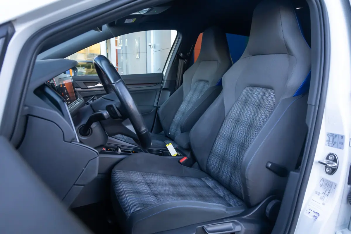 1.4 eHybrid GTE | Apple Carplay/Android Auto | Cruise control adaptief | Full-LED | Keyless | Navi | Parkeersensoren | Apple Carplay/Android Auto|telefoonintegratie premium | Cruise control 