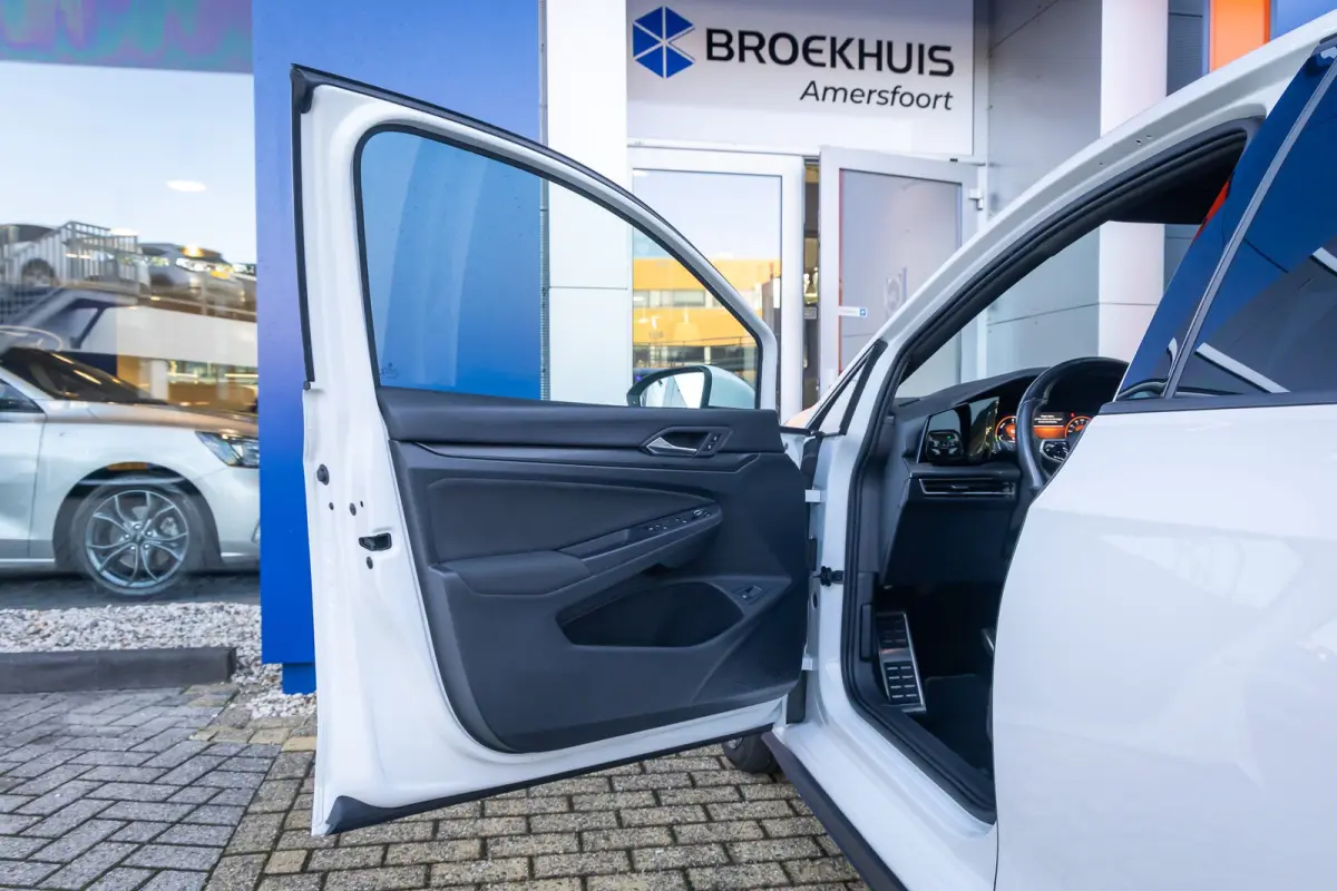 1.4 eHybrid GTE | Apple Carplay/Android Auto | Cruise control adaptief | Full-LED | Keyless | Navi | Parkeersensoren | Apple Carplay/Android Auto|telefoonintegratie premium | Cruise control 