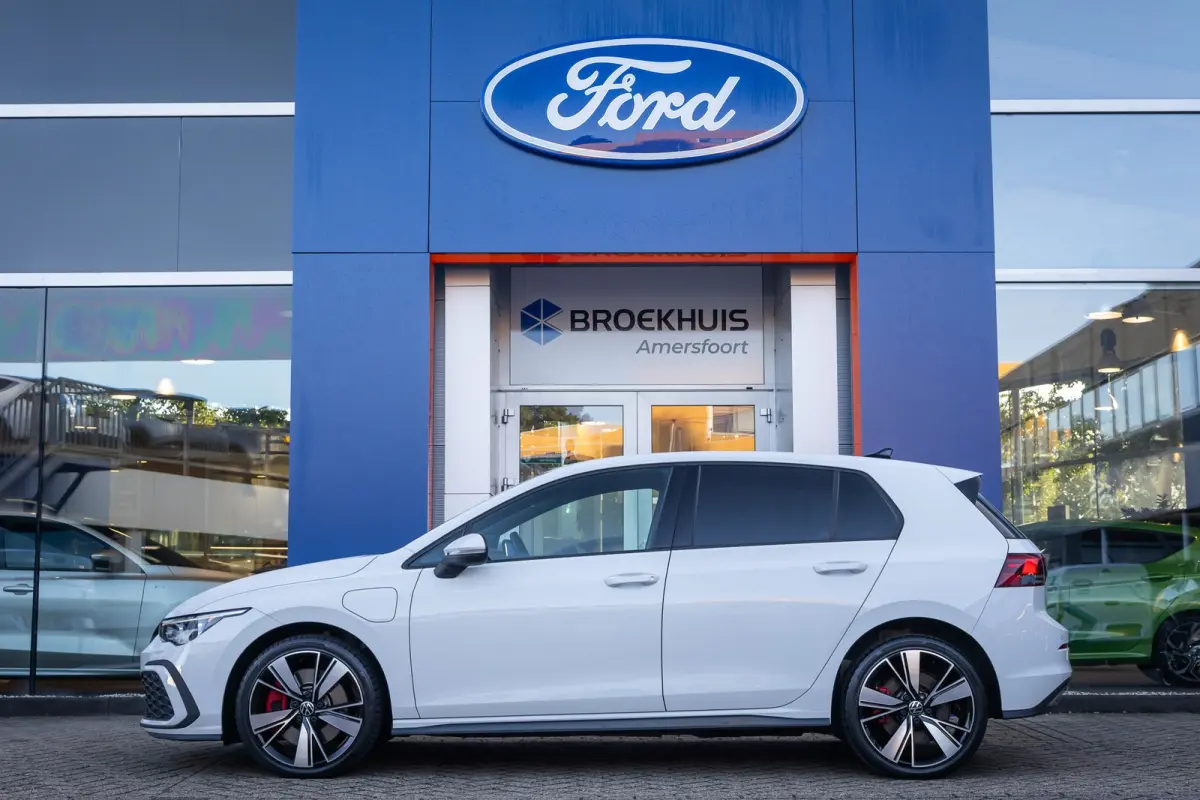 1.4 eHybrid GTE | Apple Carplay/Android Auto | Cruise control adaptief | Full-LED | Keyless | Navi | Parkeersensoren | Apple Carplay/Android Auto|telefoonintegratie premium | Cruise control 