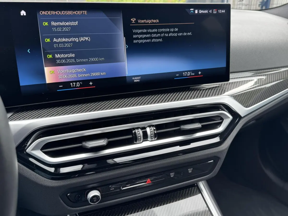 318i M Sport Pano Carbon H/K Brooklyn Grau Carplay Led