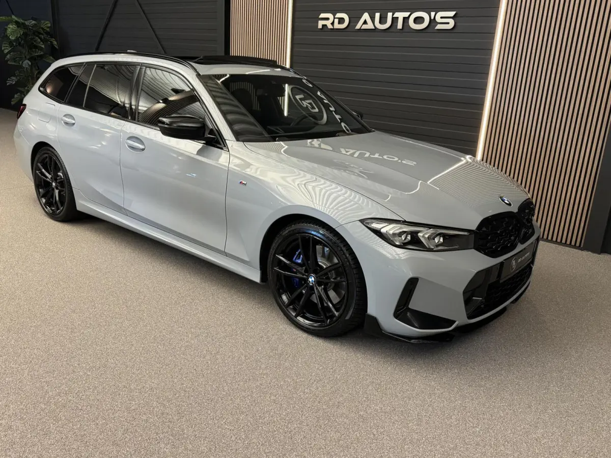 318i M Sport Pano Carbon H/K Brooklyn Grau Carplay Led