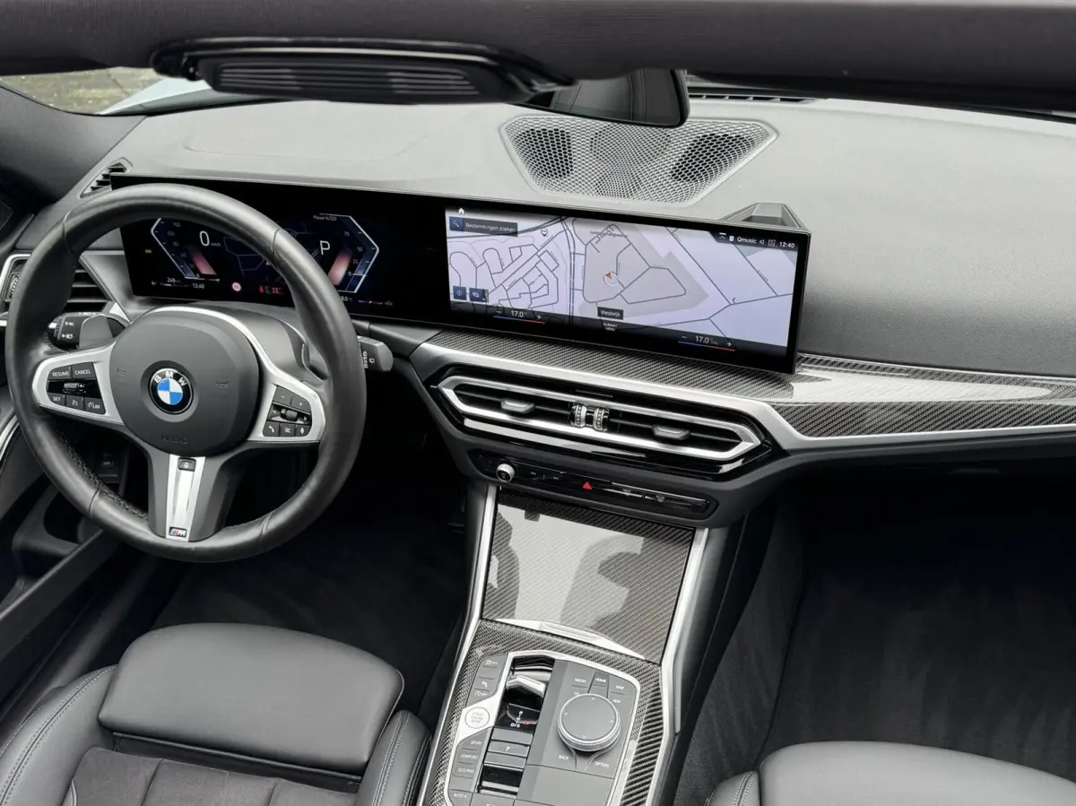 318i M Sport Pano Carbon H/K Brooklyn Grau Carplay Led