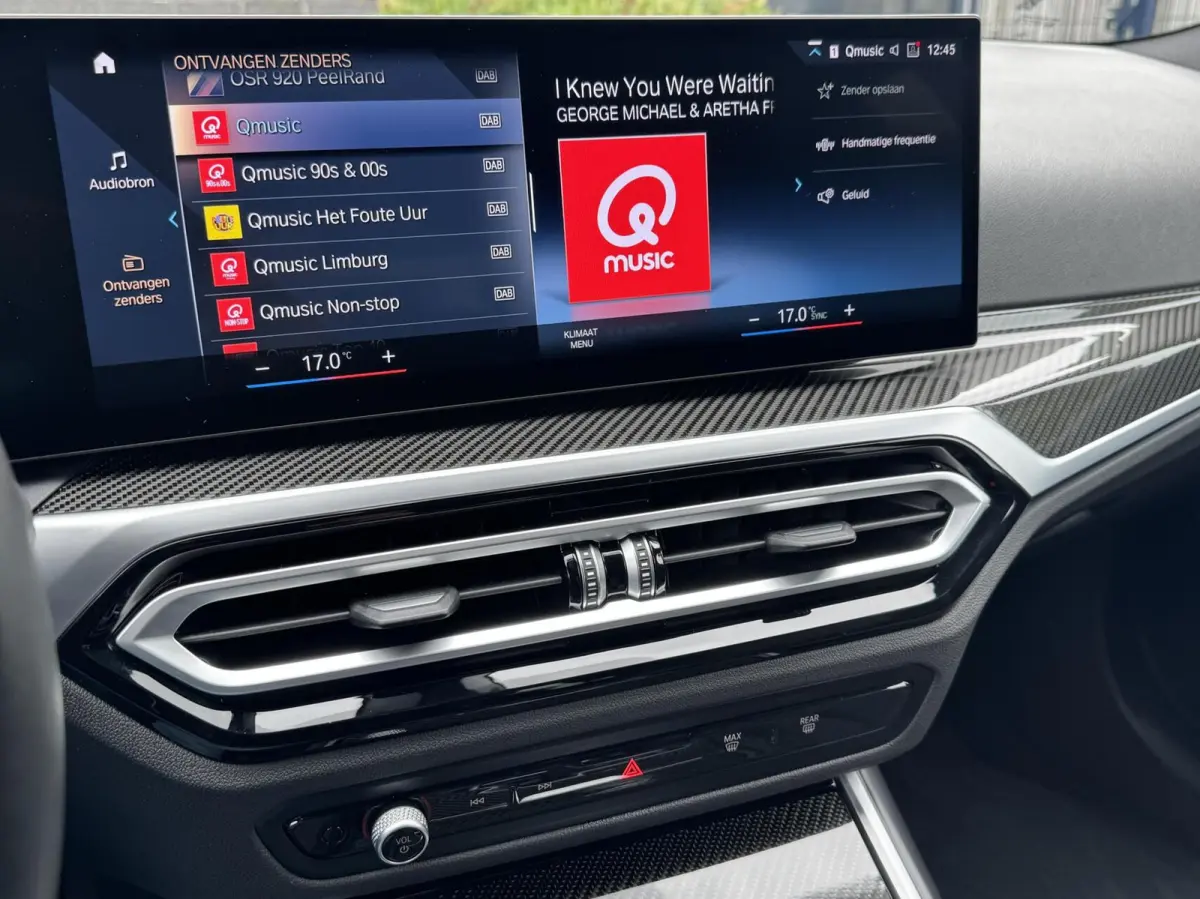 318i M Sport Pano Carbon H/K Brooklyn Grau Carplay Led