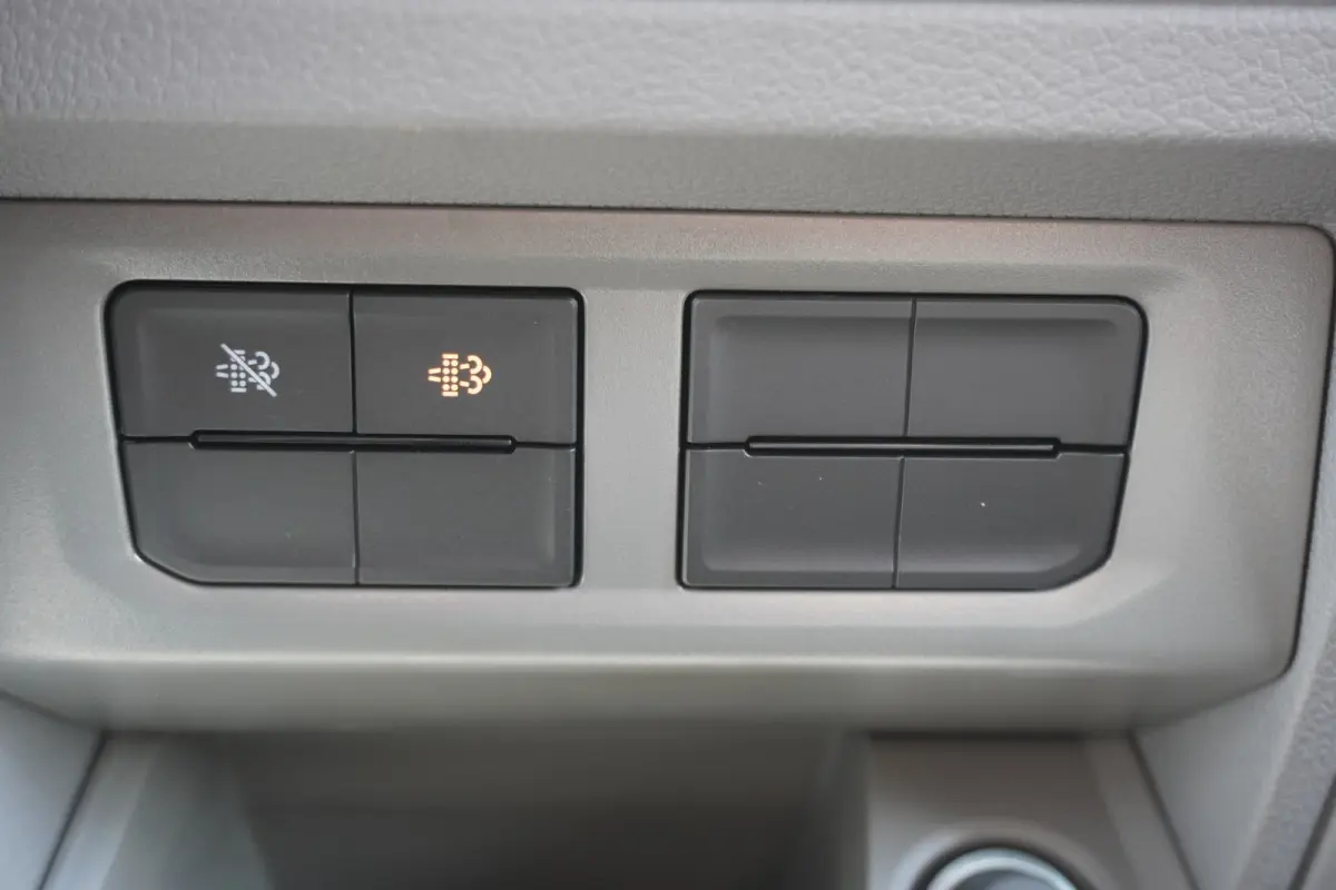 50 N1 163pk Automaat Dubbellucht Kipper 3500kg Trekgewicht Trekhaak ACC Cruise control Apple Carplay
