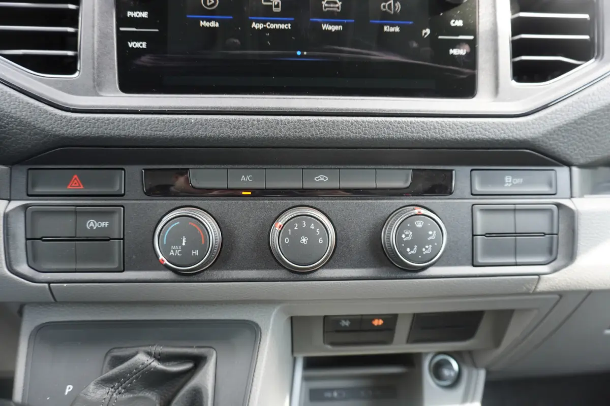 50 N1 163pk Automaat Dubbellucht Kipper 3500kg Trekgewicht Trekhaak ACC Cruise control Apple Carplay