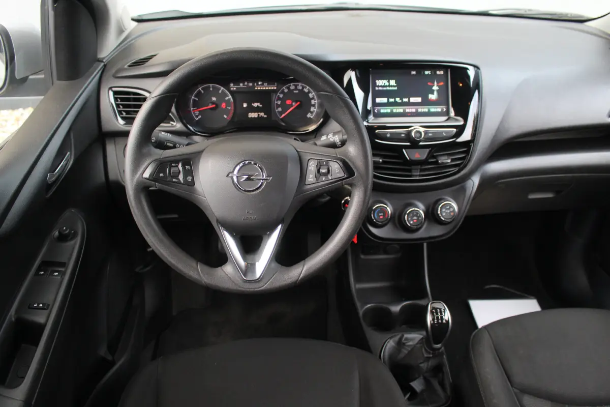 1.0 Online Edition | Carplay | Airco | PDC A | Bluetooth | LMV 15" | Carplay | Airco | PDC A | Bluetooth | LMV 15" |