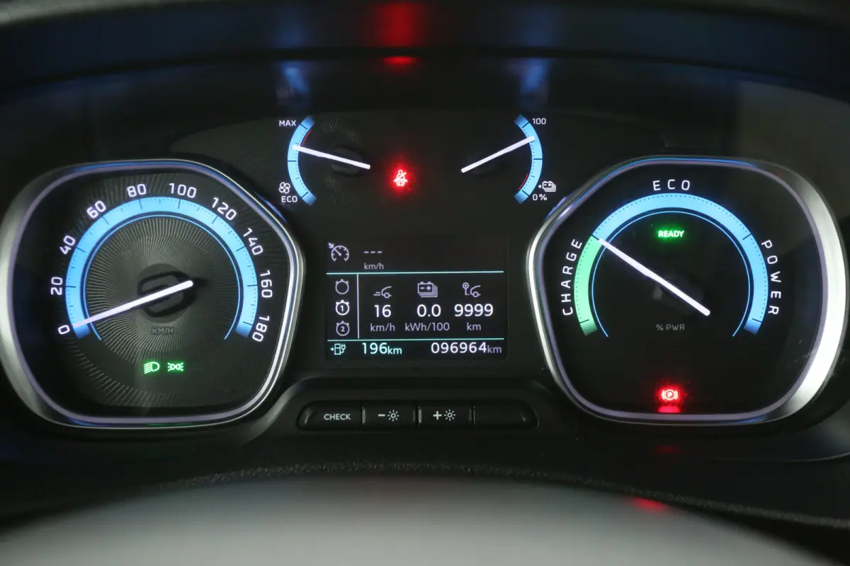 75 kWh L3H1 Long Range | Snelladen | SOH 91% | Airco | Cruise | 3 Zits | Parkeersens.