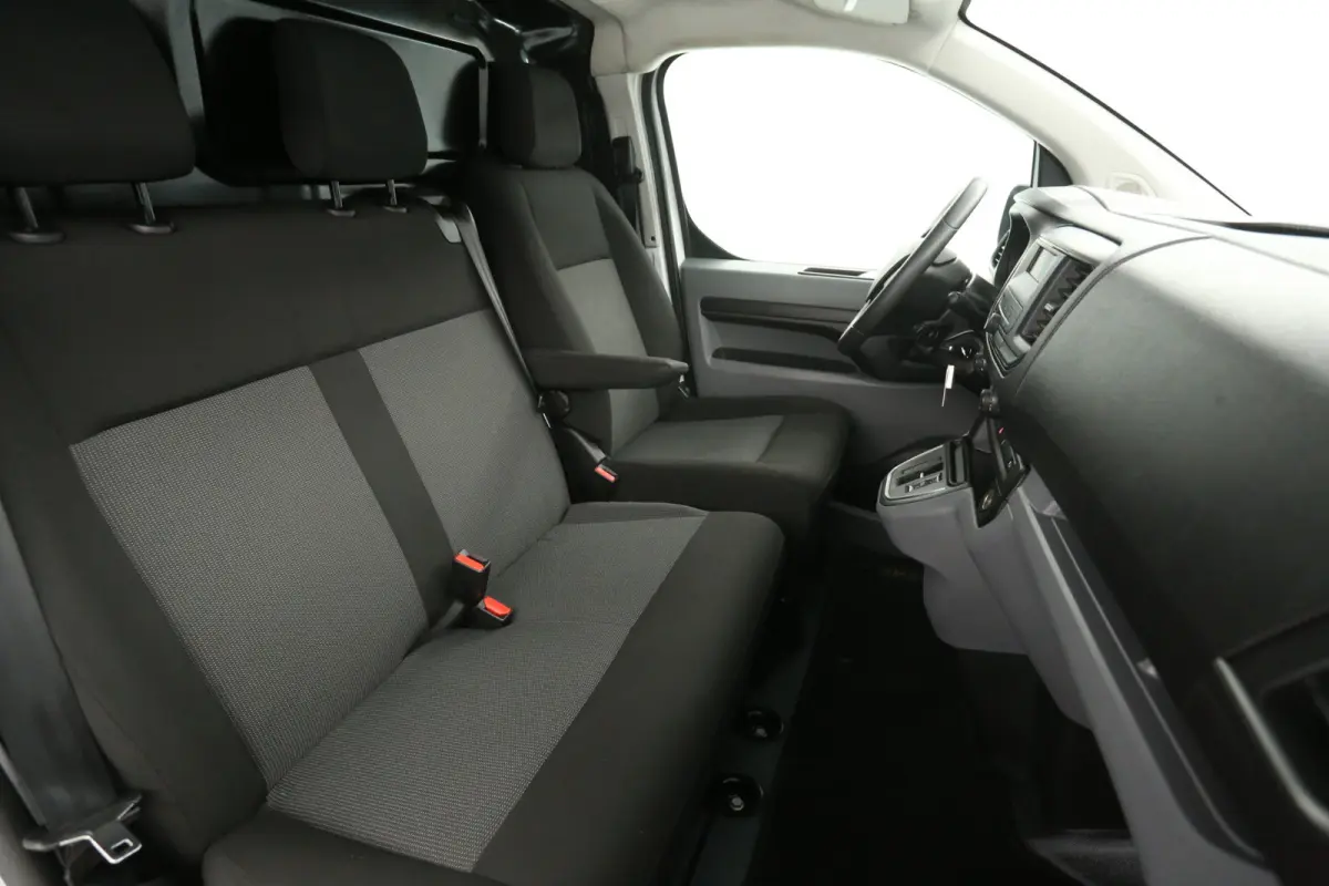 75 kWh L3H1 Long Range | Snelladen | SOH 91% | Airco | Cruise | 3 Zits | Parkeersens.