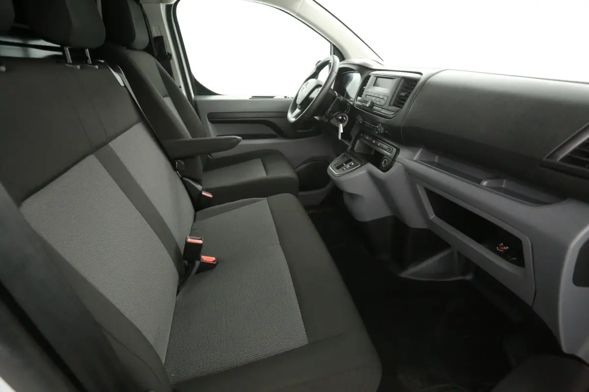 75 kWh L3H1 Long Range | Snelladen | SOH 91% | Airco | Cruise | 3 Zits | Parkeersens.