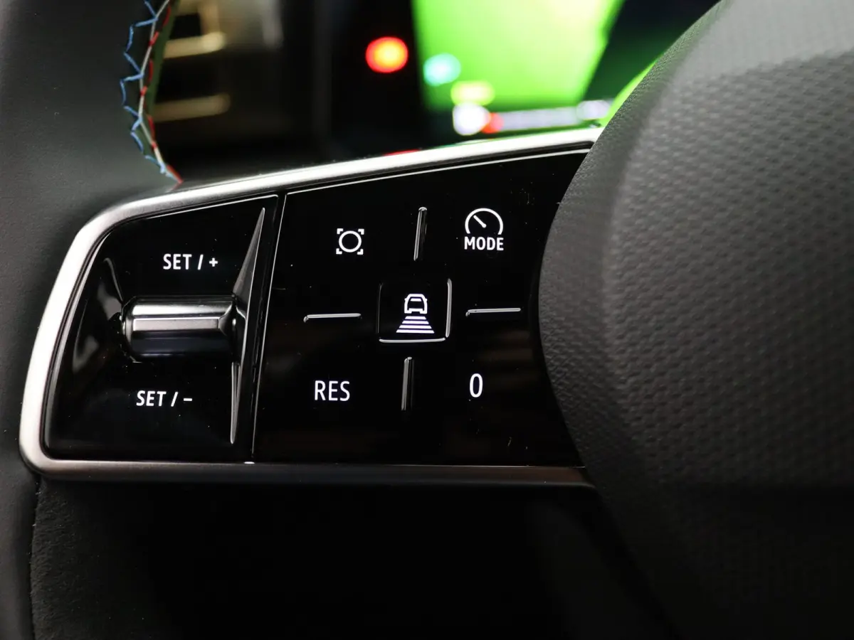 160pk Hybrid esprit Alpine Apple Carplay/Android Auto | Climate