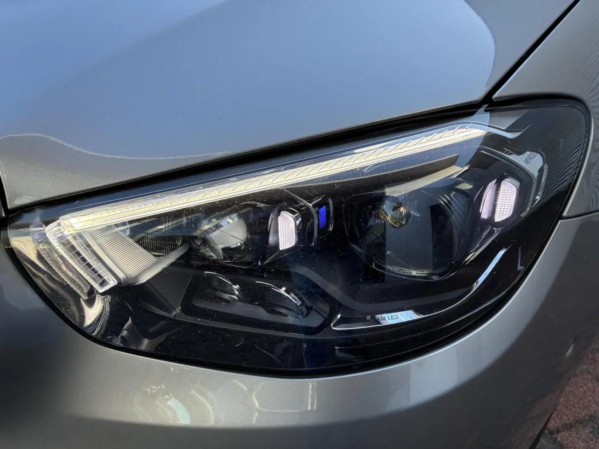 300 de 4MATIC Pano Camera Carplay 2020 Facelift Model Nightpakket Vol Opties Eerste Eigenaar Plug-In hybride 106930 Km Gereden Perfecte