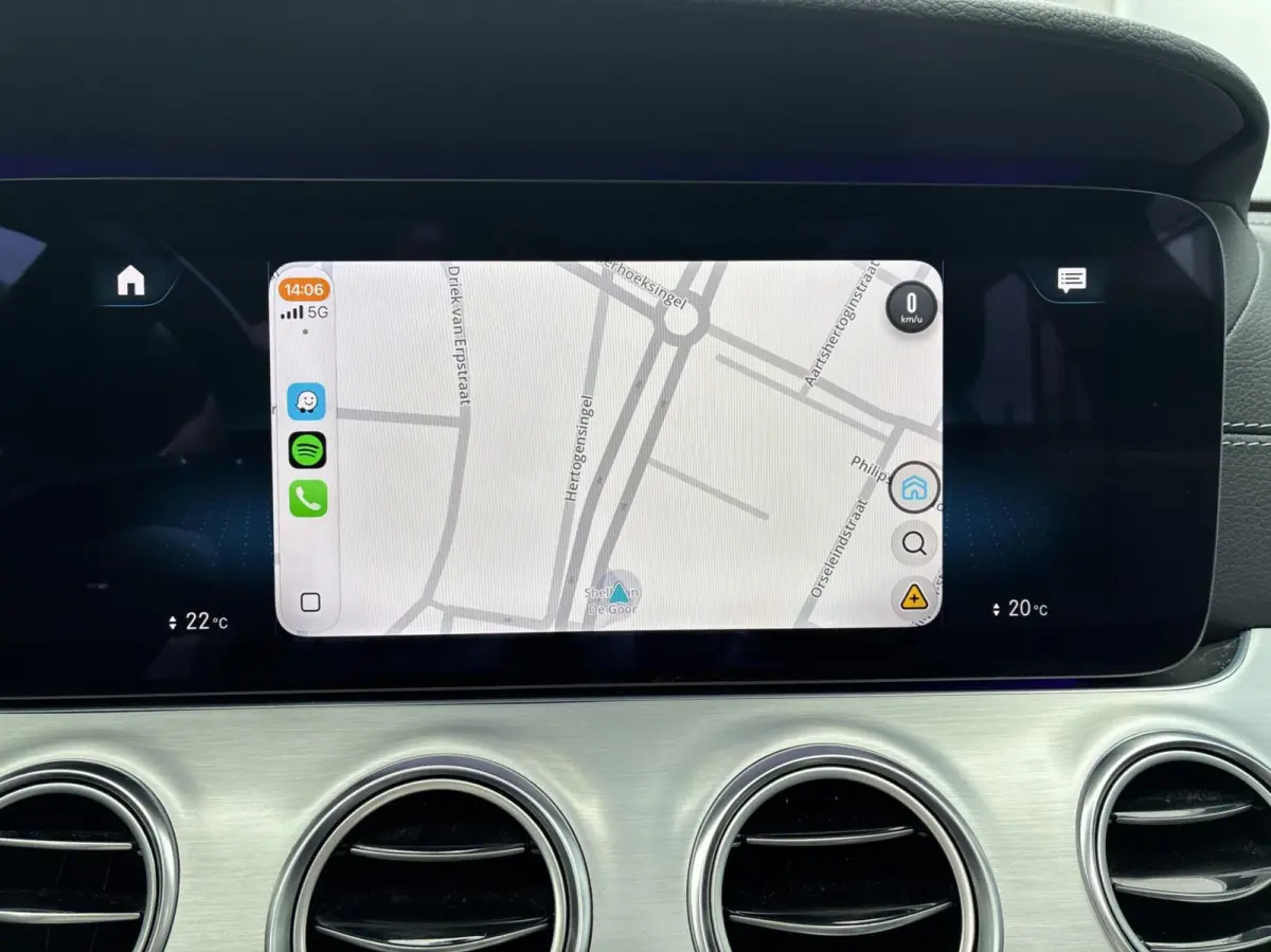300 de 4MATIC Pano Camera Carplay 2020 Facelift Model Nightpakket Vol Opties Eerste Eigenaar Plug-In hybride 106930 Km Gereden Perfecte