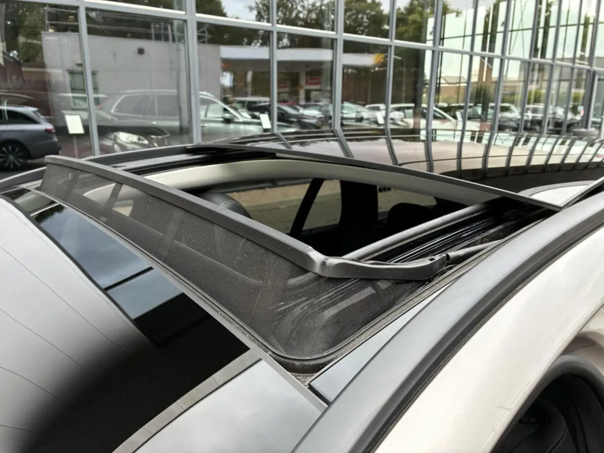300 de 4MATIC Pano Camera Carplay 2020 Facelift Model Nightpakket Vol Opties Eerste Eigenaar Plug-In hybride 106930 Km Gereden Perfecte