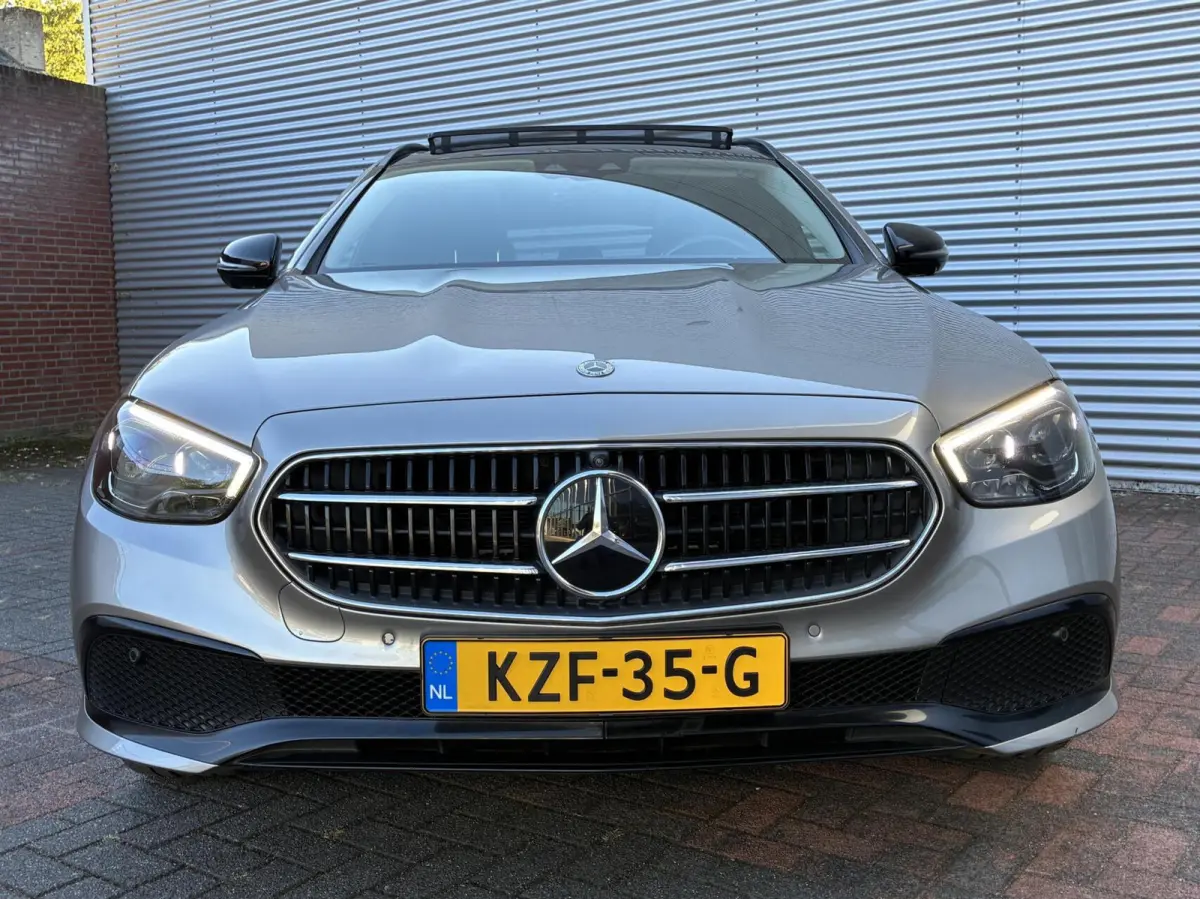 300 de 4MATIC Pano Camera Carplay 2020 Facelift Model Nightpakket Vol Opties Eerste Eigenaar Plug-In hybride 106930 Km Gereden Perfecte