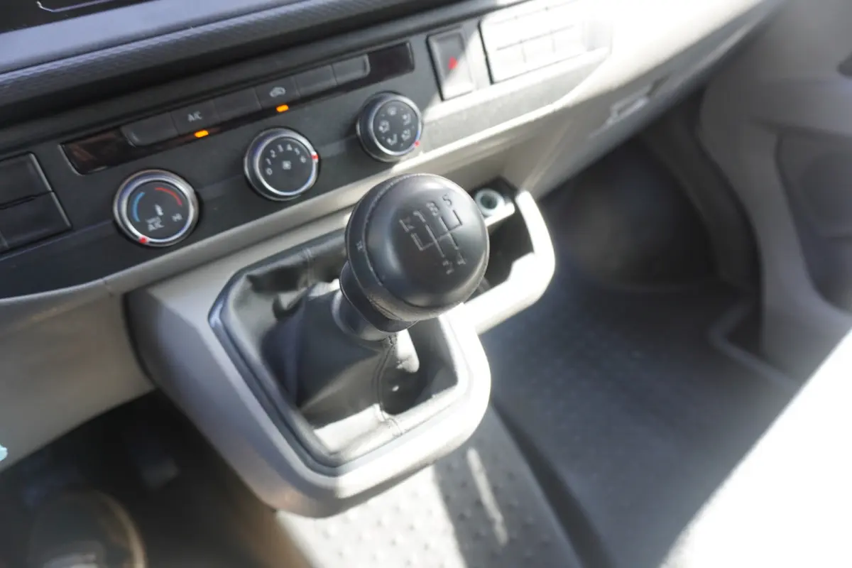 L2H1 110pk L2H1 Camera Apple Carplay Airco Cruise control 3-zits