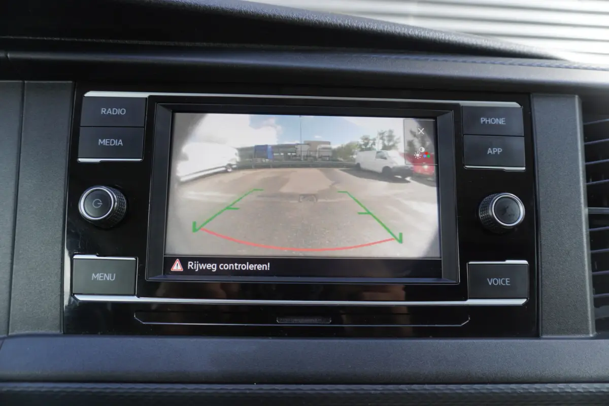 L2H1 110pk L2H1 Camera Apple Carplay Airco Cruise control 3-zits