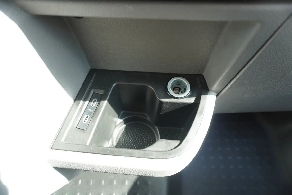 L2H1 110pk L2H1 Camera Apple Carplay Airco Cruise control 3-zits