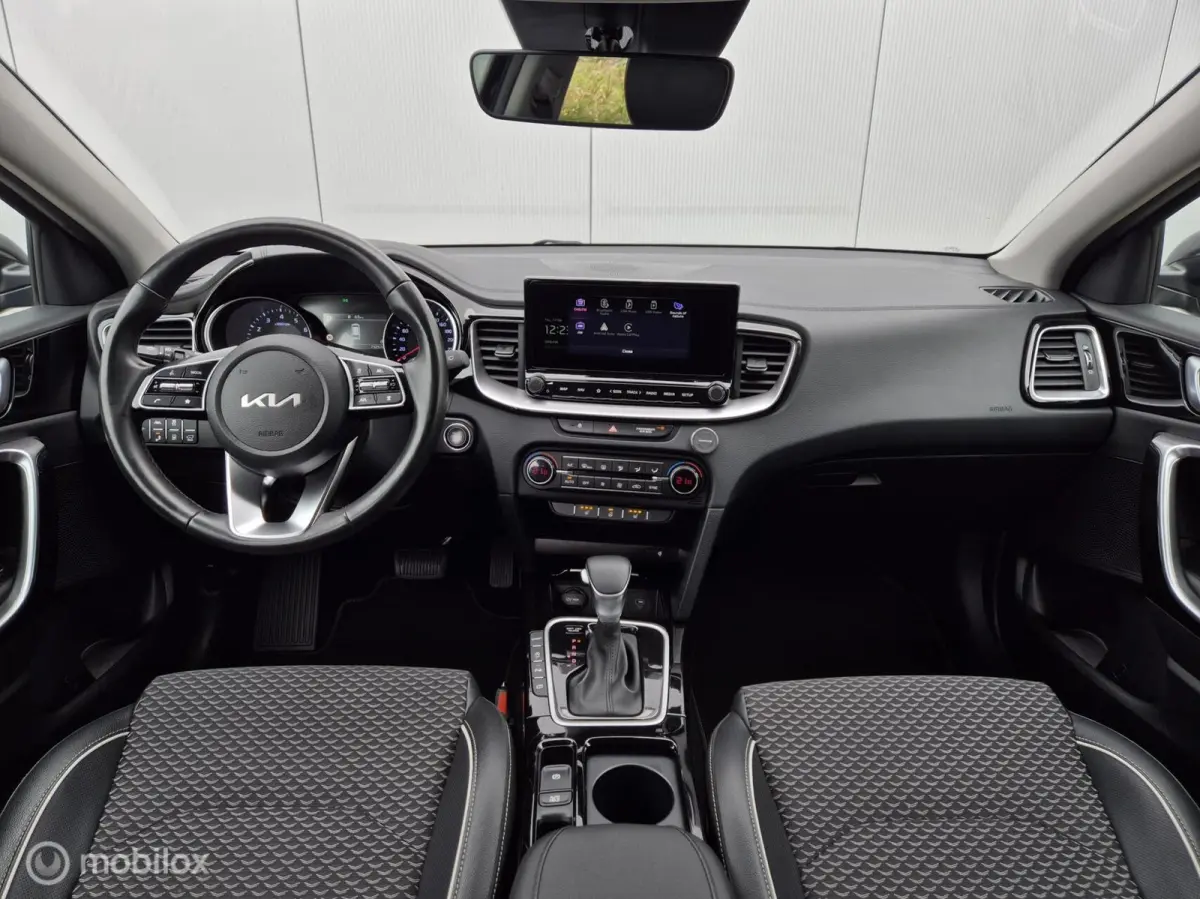 1.5 T-GDI AUTOMAAT/FULL LED/ELEK-KOFFER/CAMERA/TREKHAAK/KEYLESS/HALF LEDER/ADAPTIVE CRUISE